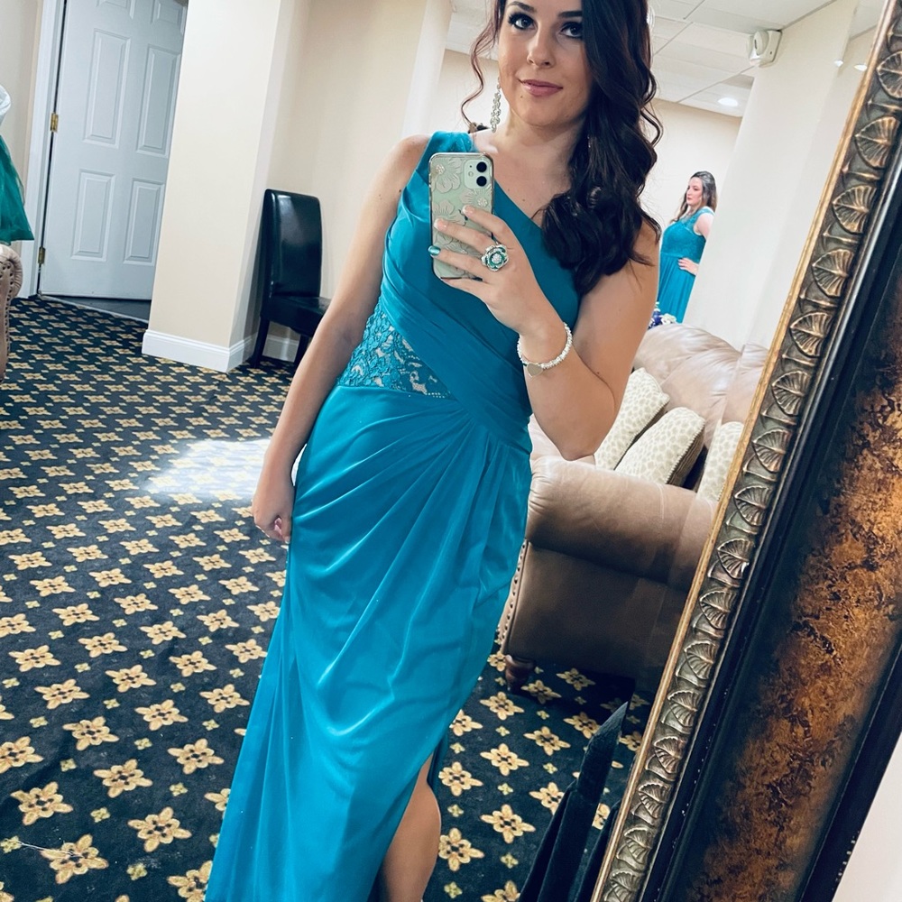 One-Shoulder Mesh Dress with Lace Inset